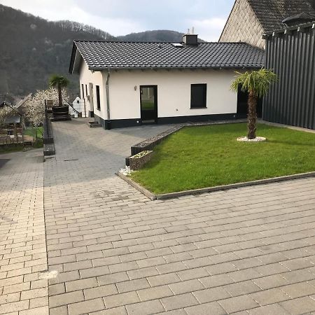 Ferienwohnung " Wein Unter Palmen " Neumagen-Dhron Esterno foto