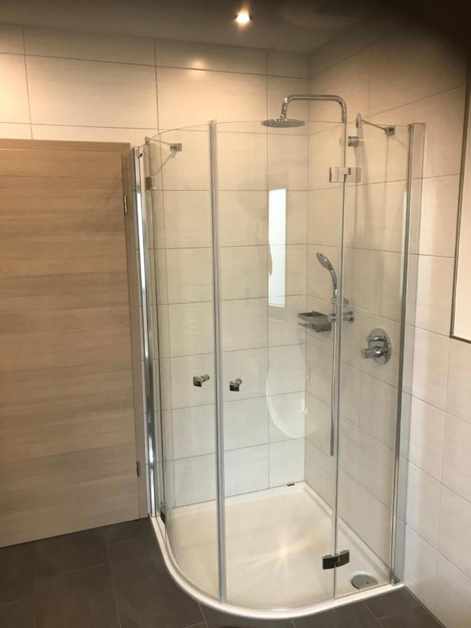 Ferienwohnung " Wein Unter Palmen " Neumagen-Dhron Esterno foto