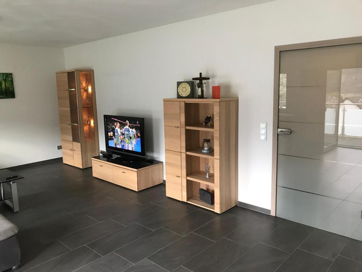 Ferienwohnung " Wein Unter Palmen " Neumagen-Dhron Esterno foto