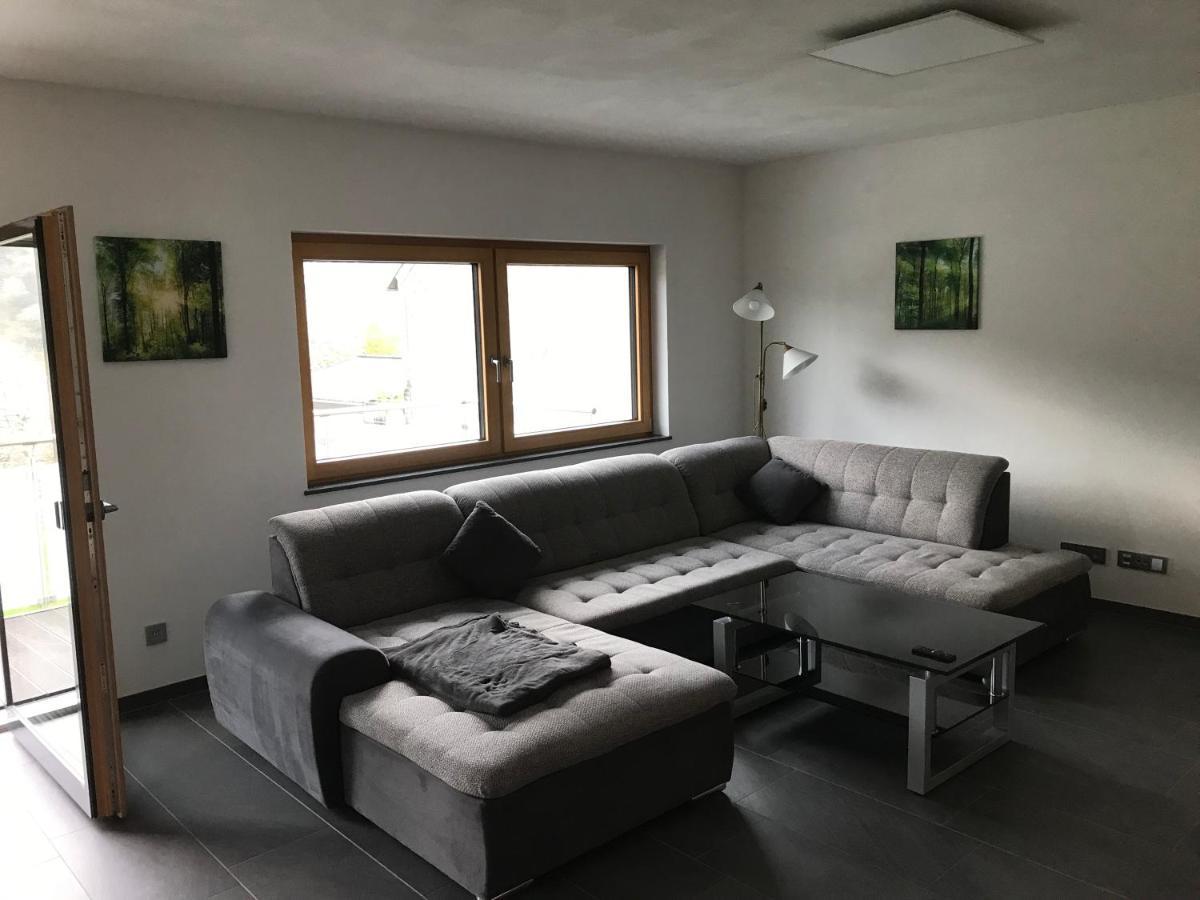 Ferienwohnung " Wein Unter Palmen " Neumagen-Dhron Esterno foto