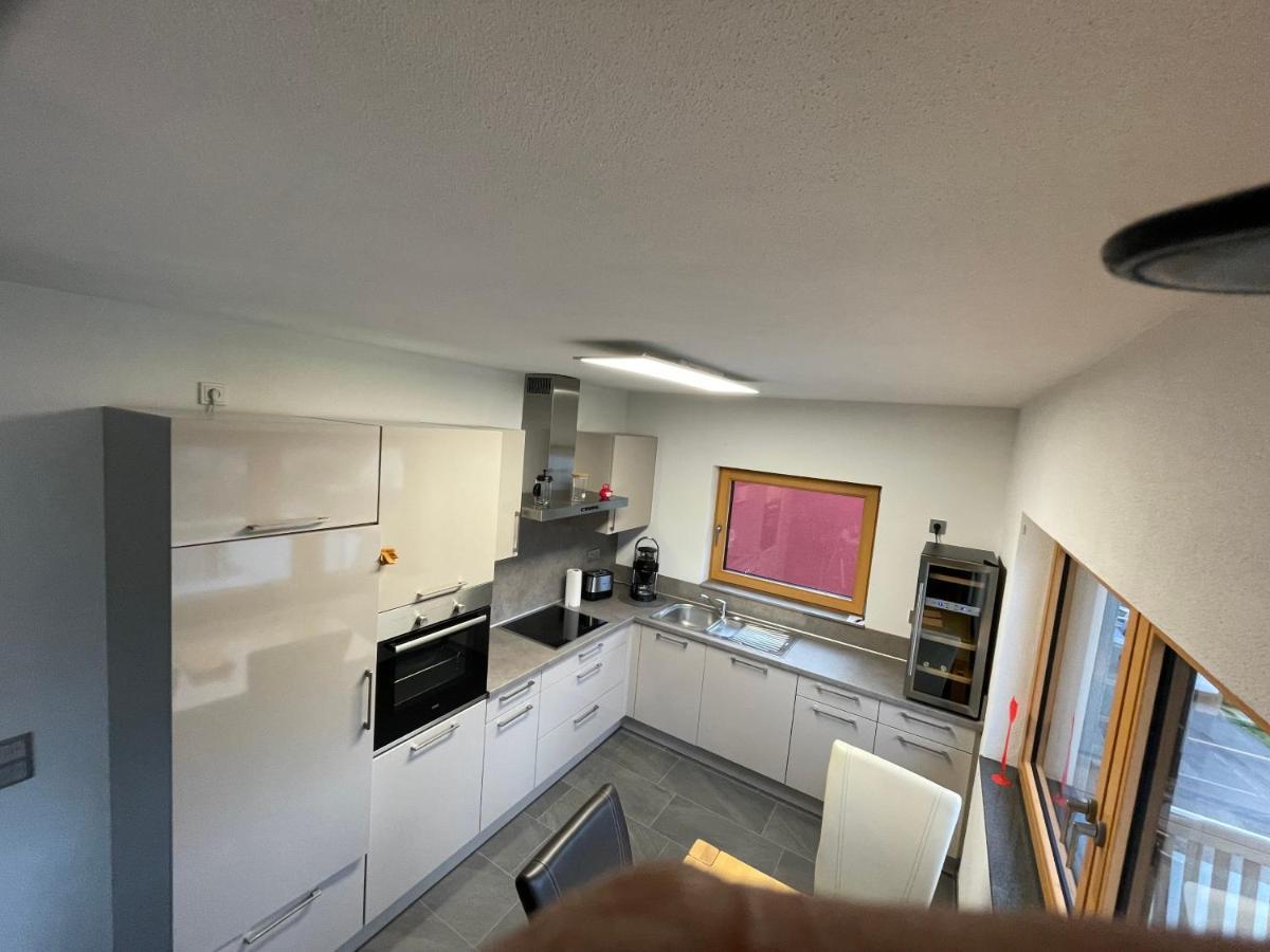 Ferienwohnung " Wein Unter Palmen " Neumagen-Dhron Esterno foto