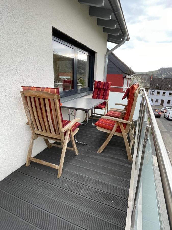 Ferienwohnung " Wein Unter Palmen " Neumagen-Dhron Esterno foto